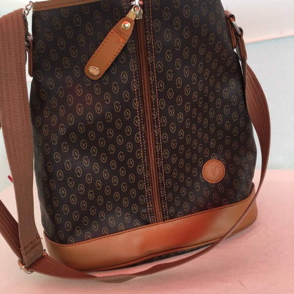 Authentic vintage Valentino bucket bag - Picture 4 of 6