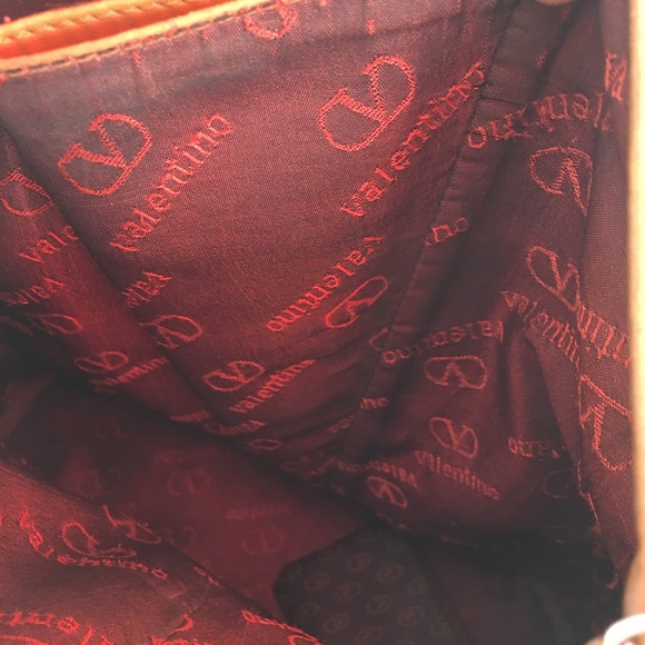 Authentic vintage Valentino bucket bag - Picture 6 of 6