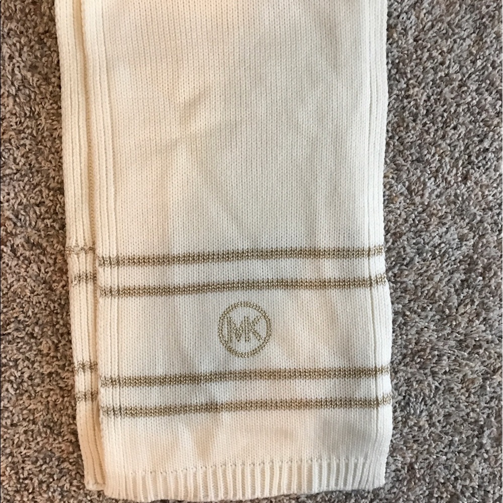Michael Kors cream and gold scarf