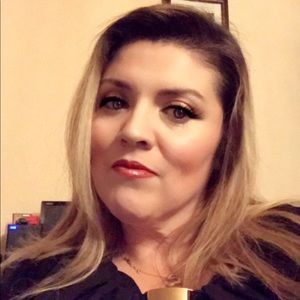 Meet your Posher, Maris