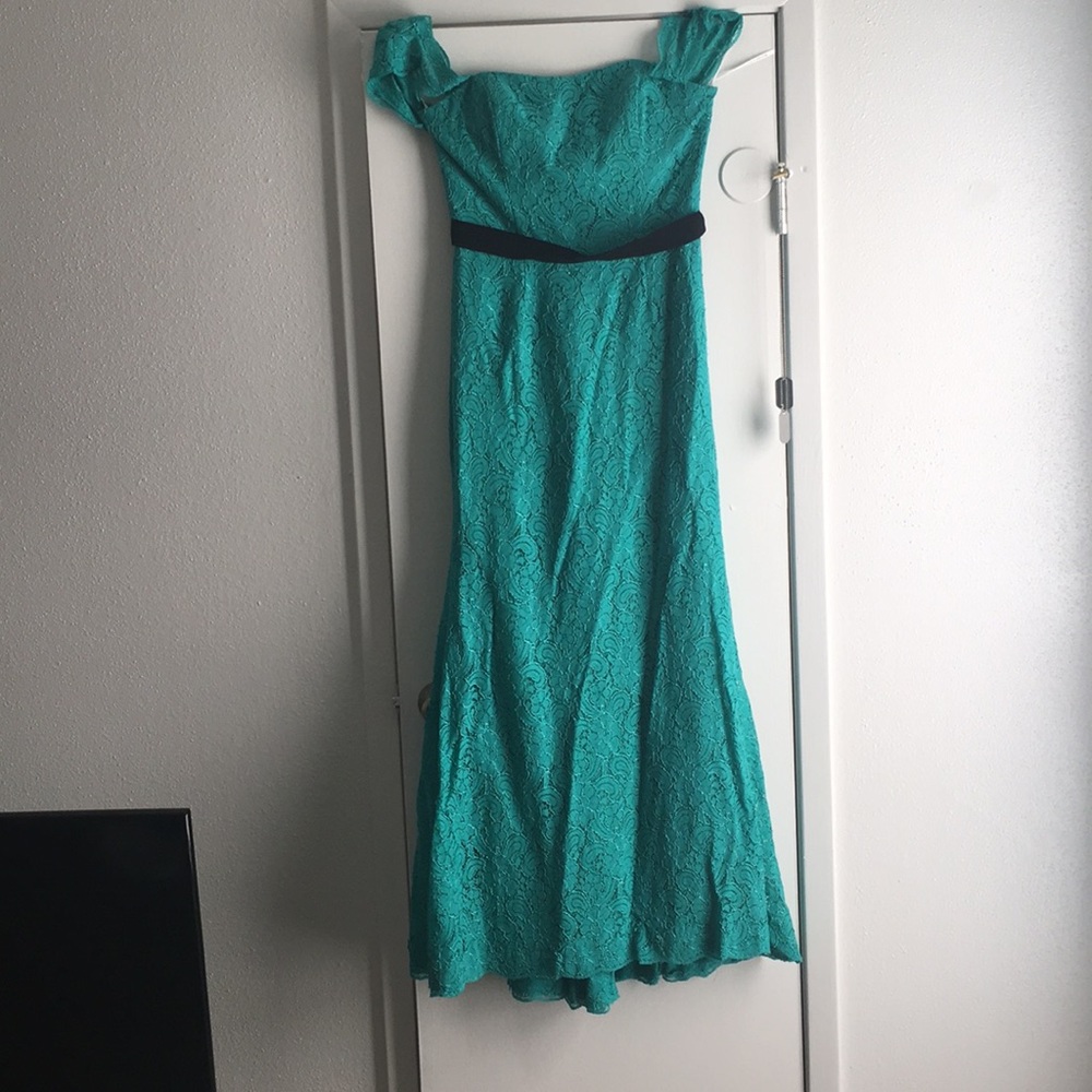 Beautiful teal special occasion gown