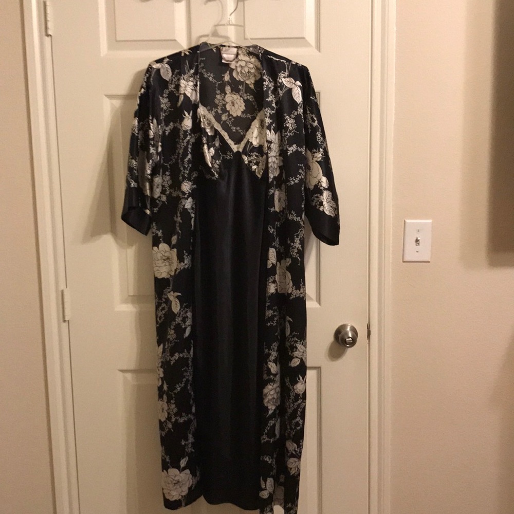 Beautiful Nightgown with matching over coat.