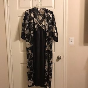 Beautiful Nightgown with matching over coat.