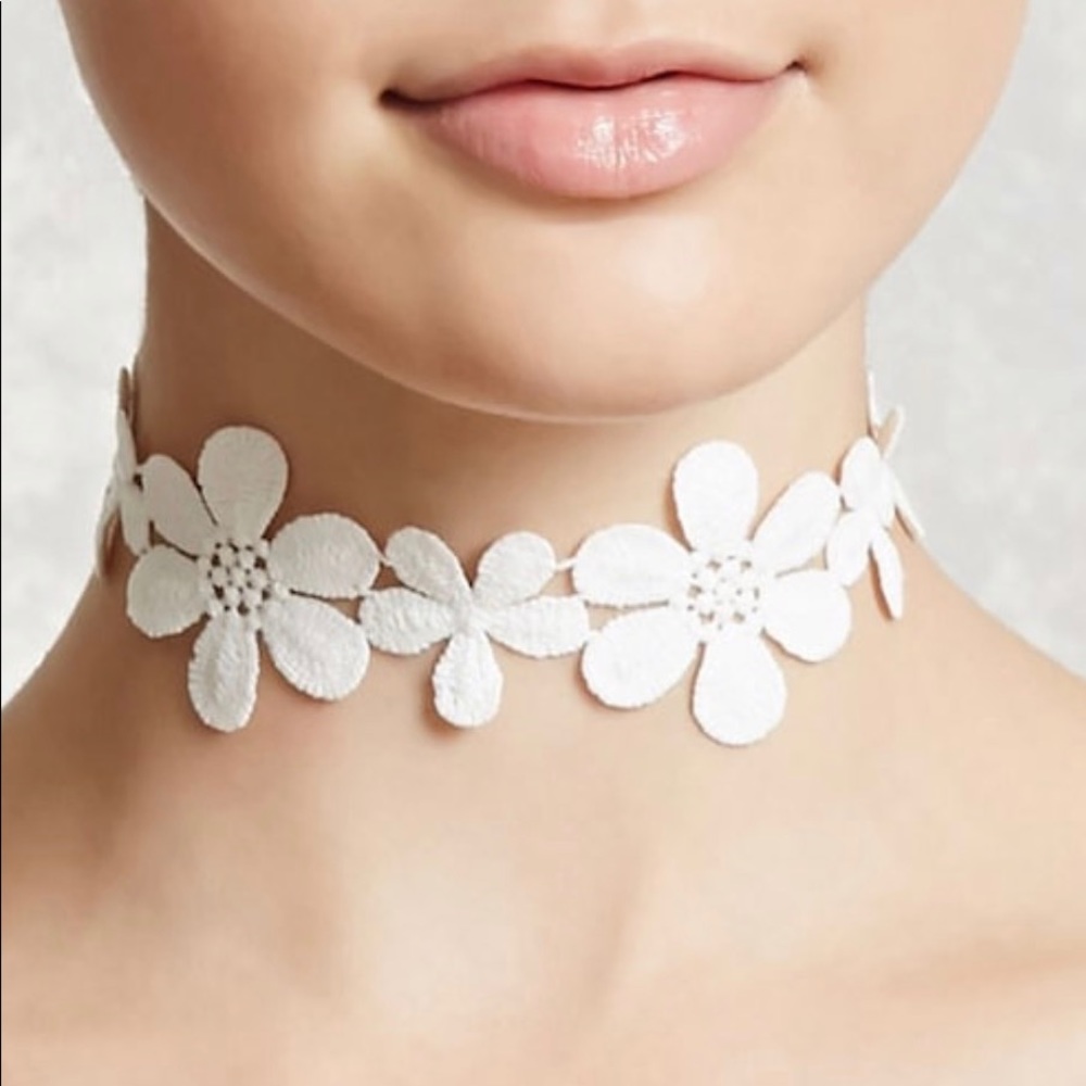 Floral choker