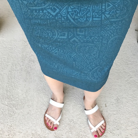 Lularoe Teal print Cassie Skirt! Pencil style~❤️ - Picture 2 of 2