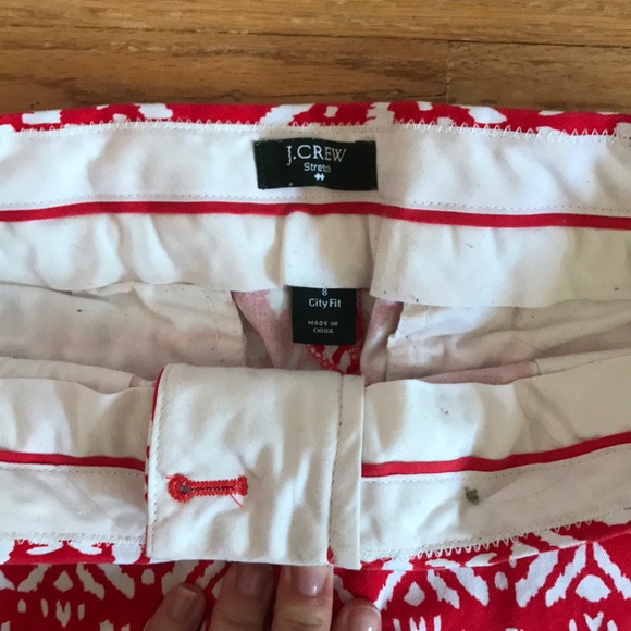 J. CREW Red Print Shorts Sz. 8 - Picture 2 of 4