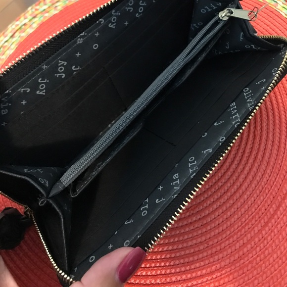 Olivia + Joy Black Wallet - Picture 2 of 8