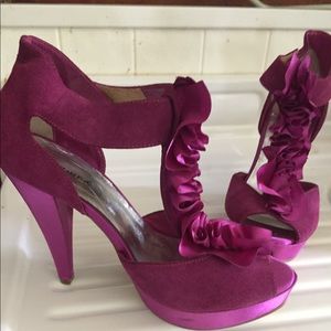 Andrea's Brand New Heels