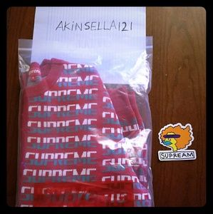 Supreme Repeat Sweater medium