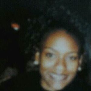 Meet your Posher, Laurie