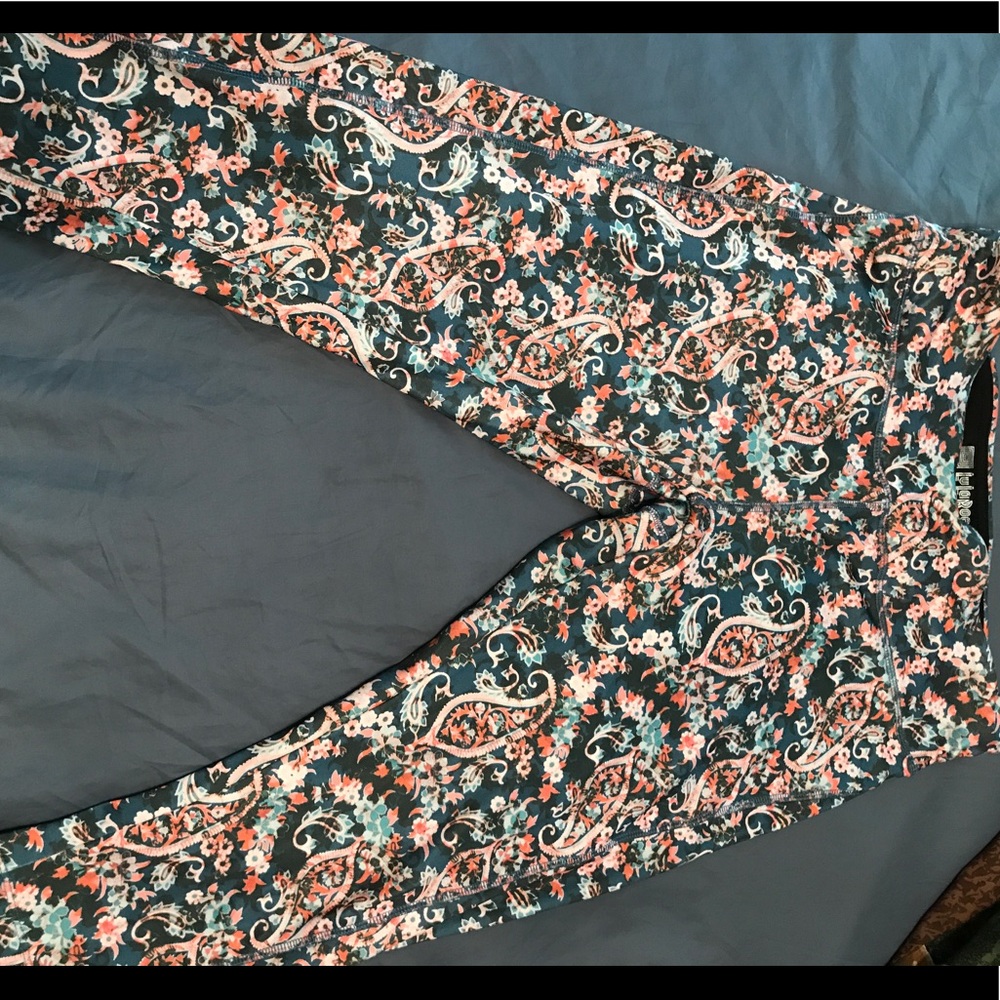 Lularoe Jade workout pants!!