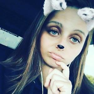 Meet your Posher, Carly