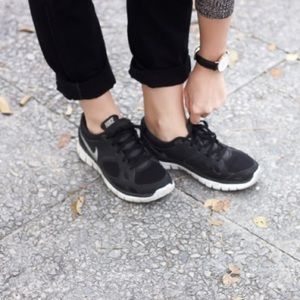 ✨SALE ✨Nike Flex RN sneakers