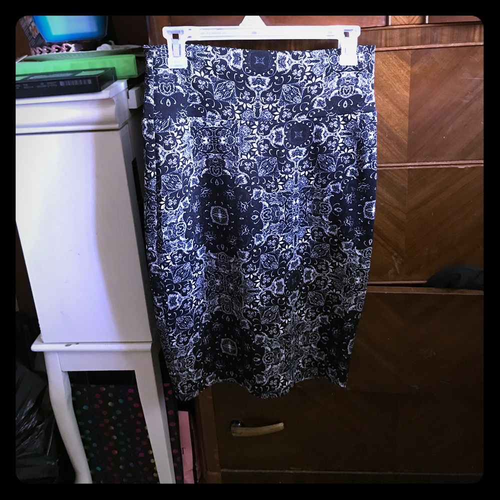 LulaRoe Skirt