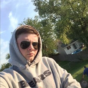 Meet your Posher, Sean