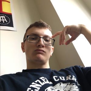 Meet your Posher, Alex