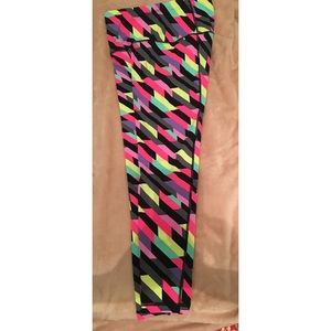 Victoria's Secret Sport Knockout Legging. NWOT
