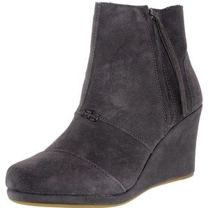 Grey suede tom's wedges