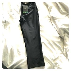 Nike spandex crop pants