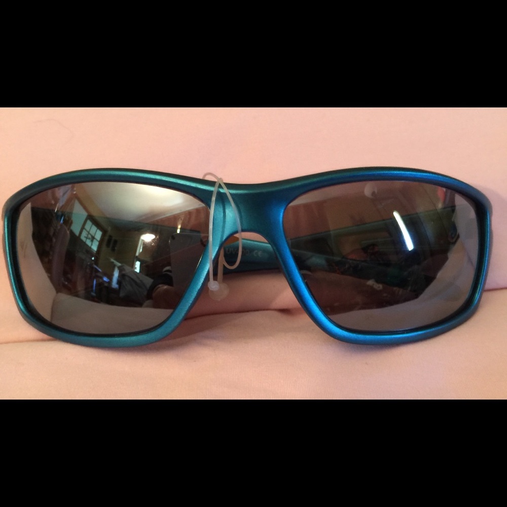 Sunglasses 😎Sunglasses 😎 BOGO today only.