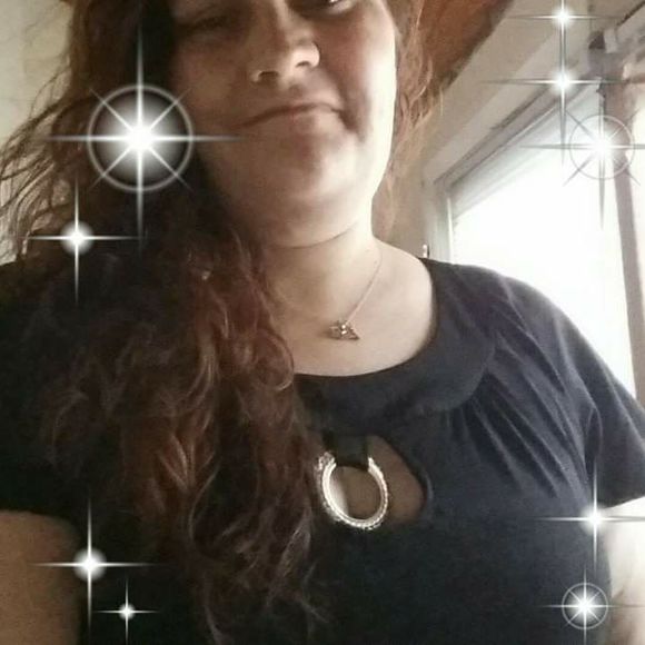 Meet your Posher, Colleen - Picture 1 of 1