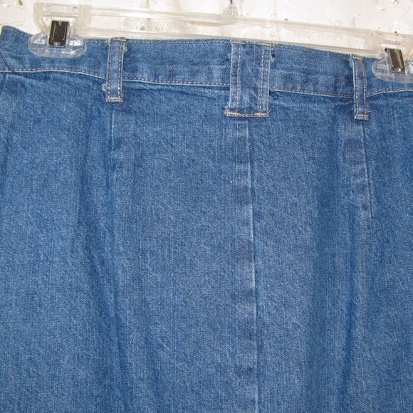 Cherokee Skirts - (3/$23) Cherokee Denim Skirt Cherokee Skirts - (3/$23) Cherokee Denim Skirt