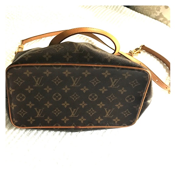 Authentic Louis Vuitton Palmero - Picture 2 of 7