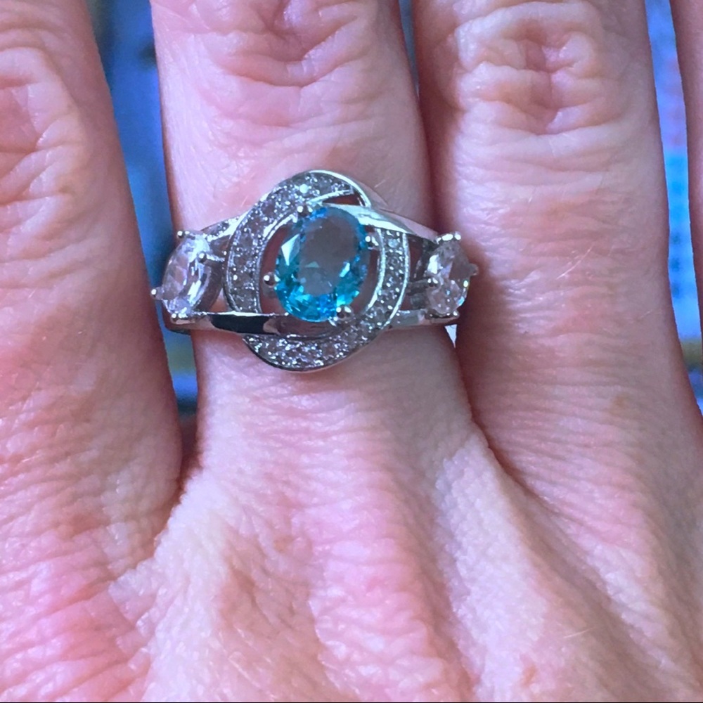 Gorgeous SilverAnd Blue Ring - Picture 3 of 4