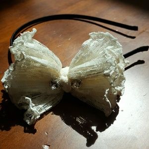 Beautiful headband with fabric, lace and bling!