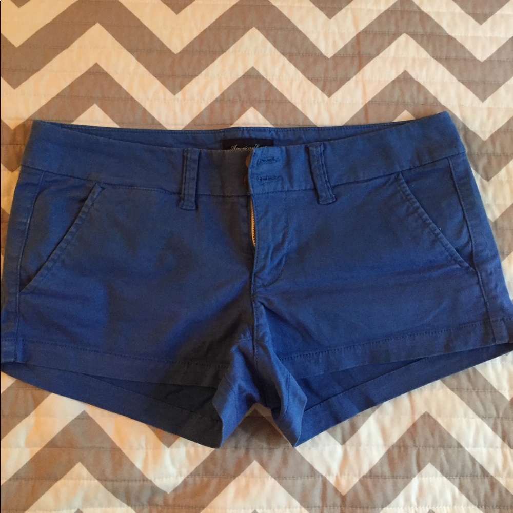 American Eagle, chino shorts. Size 4