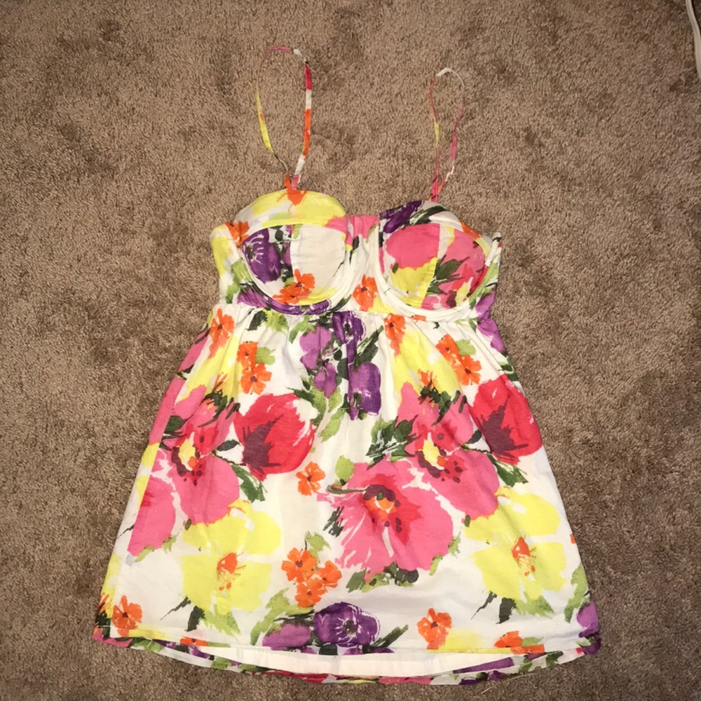 Pretty floaral top