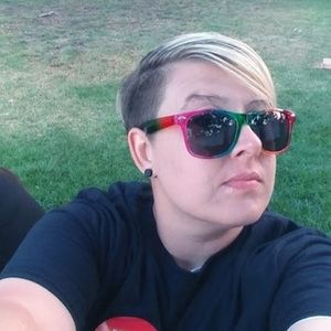 Meet your Posher, Ericka