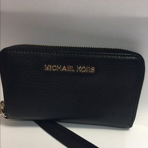 Michael Kors Wristlet clutch wallet