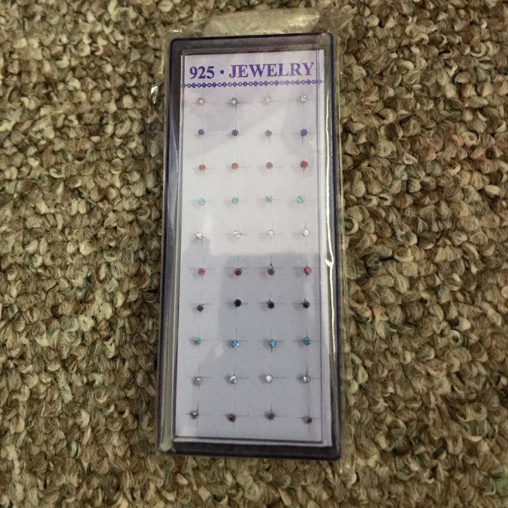 20 pairs of earrings!