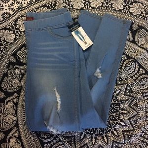 Distressed Jean jeggings