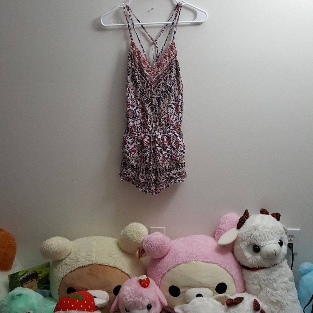 Brandy melville dayana romper