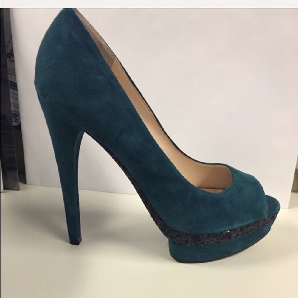 Boutique 9 Peep toe pumps