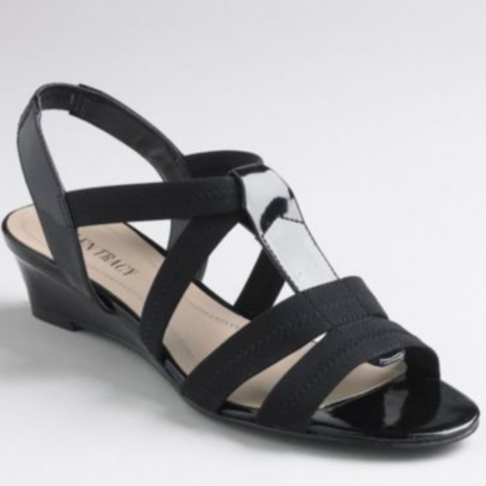 Ellen Tracy Sandals