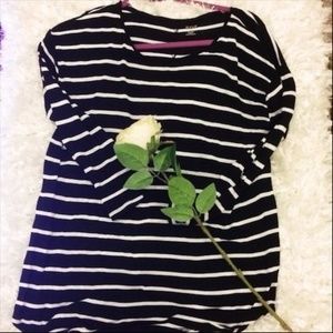 Final $ A.N.A. Large Black and White Striped Tee Final $ A.N.A. Large Black and White Striped Tee
