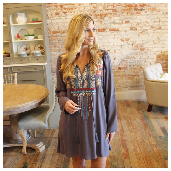 ✨LAST ONE✨Charcoal embroidered tassel tunic dress - Picture 4 of 8