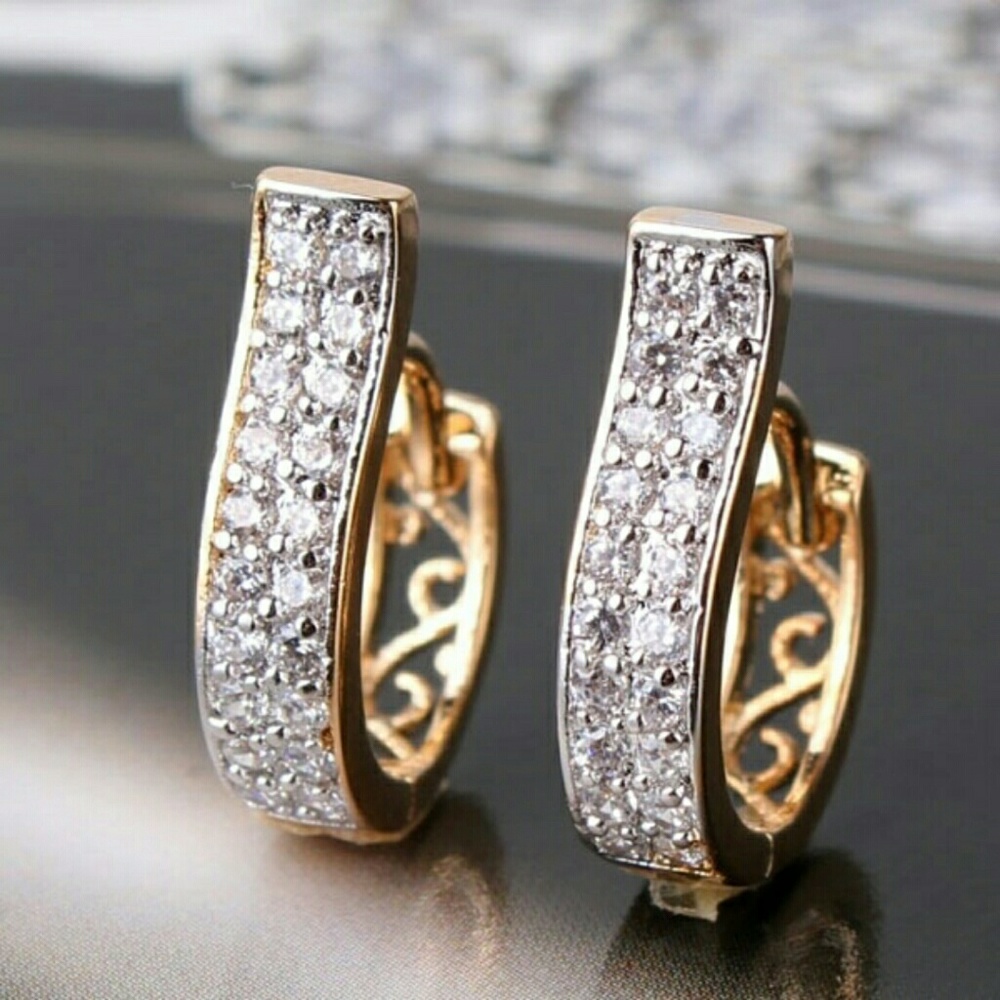 C.CSale 🔥18k GP lady luxury" earrings