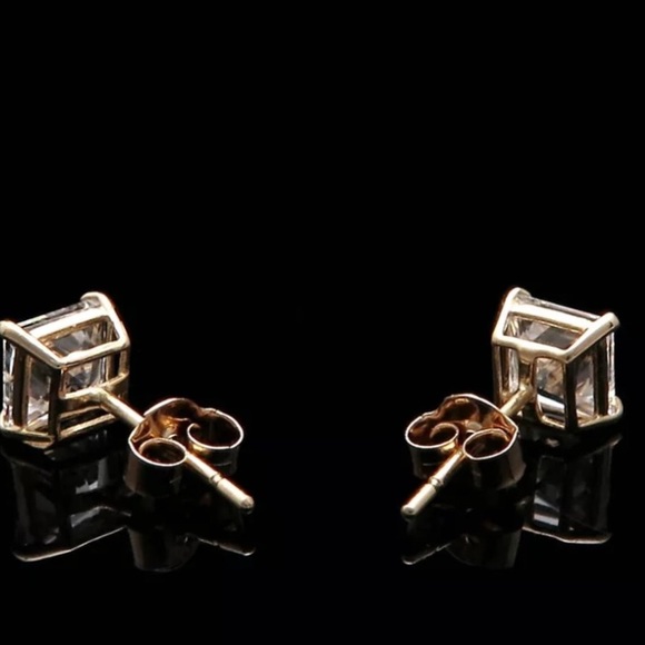 LAST ONE 4.0 Ct Diamond 14K Yellow Gold Stud - Picture 4 of 4