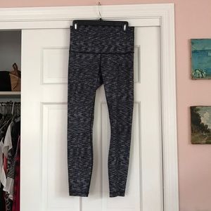LULULEMON Leggings!!! Good as new