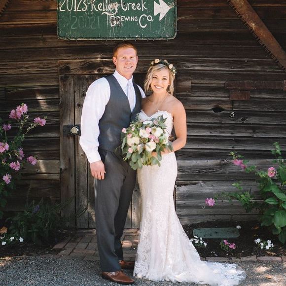 Meet your Posher, Danielle - Picture 1 of 1