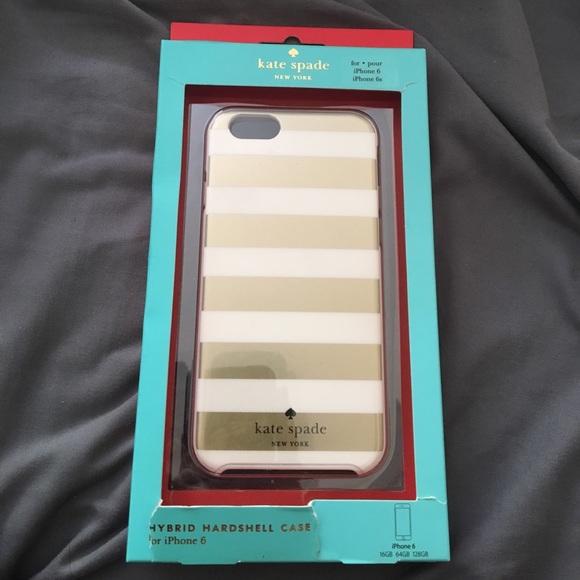 kate spade Accessories - Kate Spade gold and white iPhone 6 / 6S case