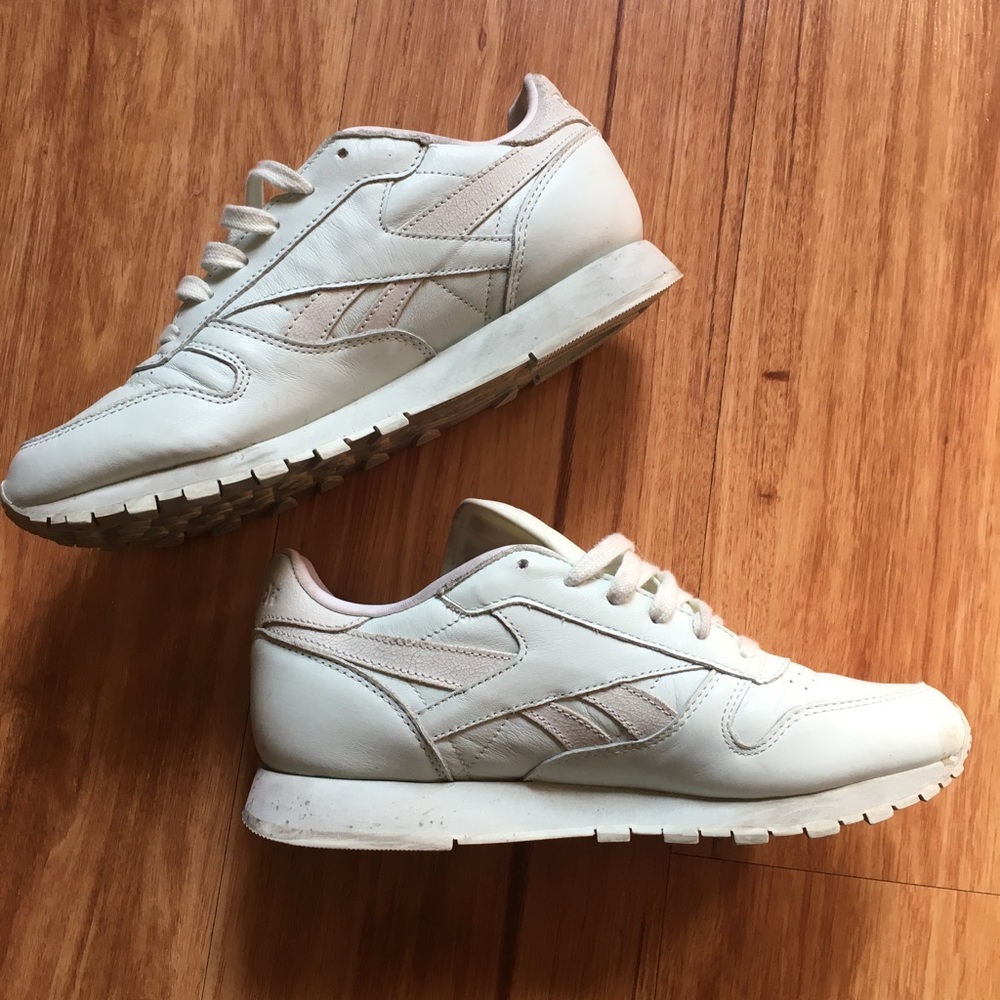 Reebok Classics 7.5