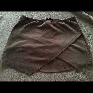 OlivaCeons skort