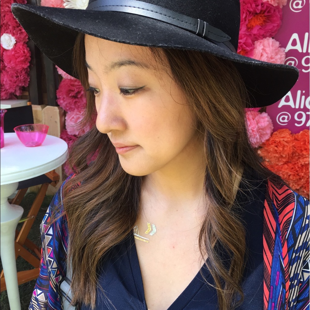 Meet your Posher, Catherine