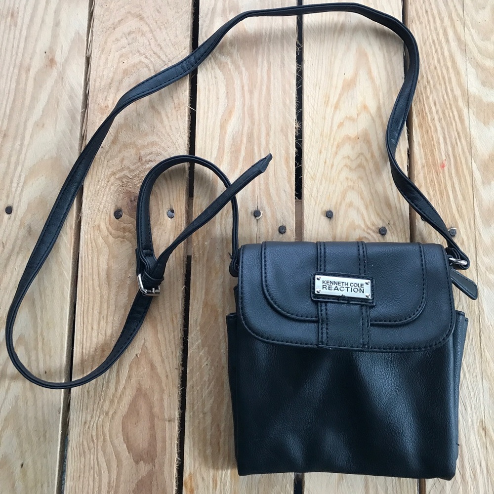 Kennith Cole Reaction Small Purse