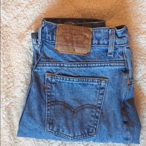 Levi high waisted jeans size 28